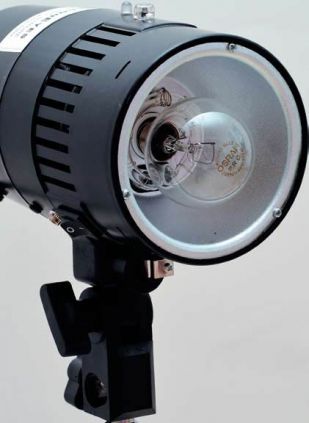 Вспышка студийная Falcon Eyes SS-100MR